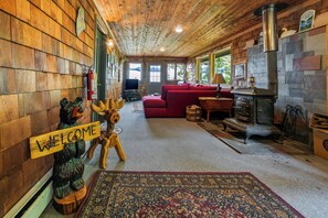 Lobby - Stone - This Rangeley Lake home has a very level entry to the water with a huge deck! (Rangeley)