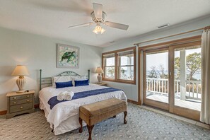 7 Schlafzimmer, Schreibtisch, Internetzugang, Bettwäsche