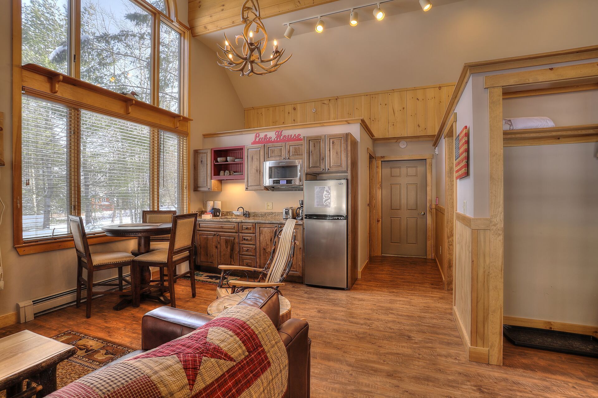 OMCS #1 - New Suite with separate bedroom located in Oquossoc