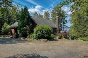 Exterior - Second Wind - Private vacation home right on Mooselookmeguntic Lake (Rangeley)