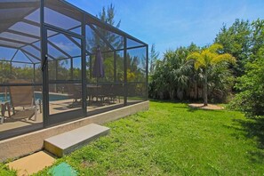 Outdoor dining - Serene Oasis: with Pool South Gulf Cove (Port Charlotte)