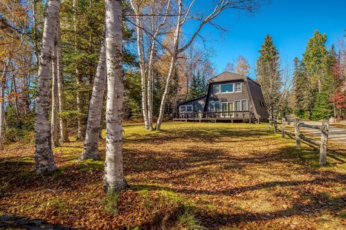 Geräumige Kabine in Saddleback Lake Lodge Cottage Community