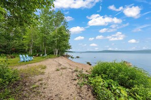 Beach - Camp Firefly - Adorable Cottage on Mooselookmeguntic Lake with sandy walk in (Rangeley Plantation)