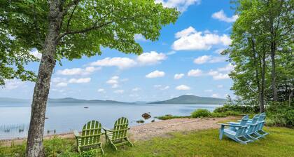Camp Firefly - Adorable Cottage on Mooselookmeguntic Lake with sandy walk in