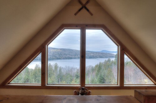 🐾Eagles Ledge | Cozy chalet w/ incredible views, access to Rangeley Lake & 15 mins to Saddleback!