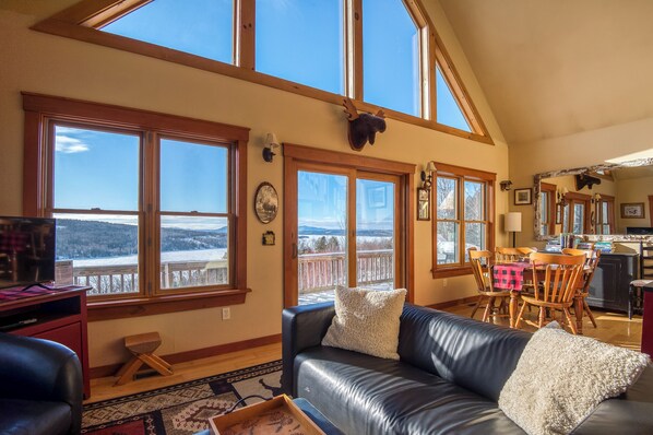 Televisión y reproductor de DVD 