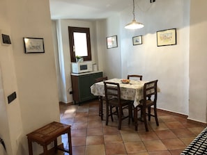 City Quadruple Room, Multiple Beds, Non Smoking, City View | Living area
