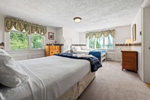 5 bedrooms, WiFi, bed sheets