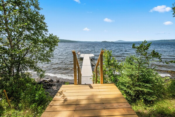 Property grounds - 🐾Cozy Nights - Private waterfront | Pet Friendly | Close to town! (Rangeley)