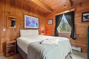 4 bedrooms, WiFi, bed sheets - Russell Cove18 | Spacious Home with Shared Access to Rangeley Lake (Rangeley)
