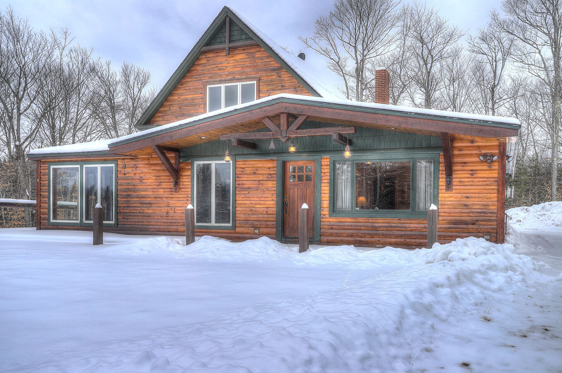 Taylor Farm - Private and adorable new cabin, close to town, and great amenities!