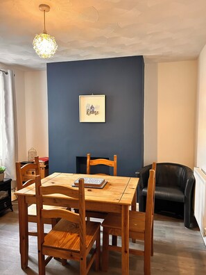 تناول الطعام