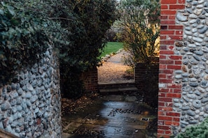 تفاصيل الفندق من الخارج