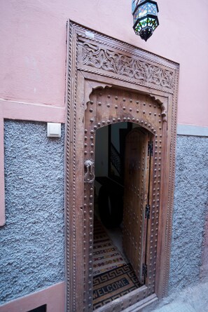 Exterior detail - Lovely riad in marrakech in the heart of medina excluisvely for you (Medina)