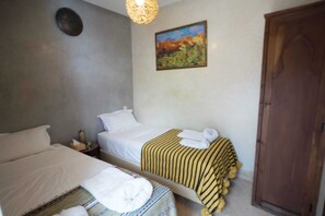 4 bedrooms, iron/ironing board, WiFi - Lovely riad in marrakech in the heart of medina excluisvely for you (Medina)