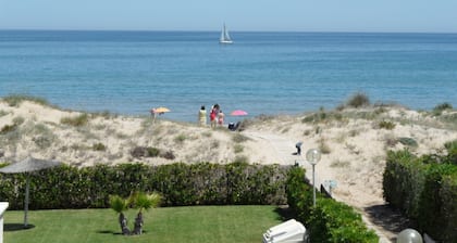 Frontline 2 Bed Apartment with 50sqm private terrace and Pool by the dunes