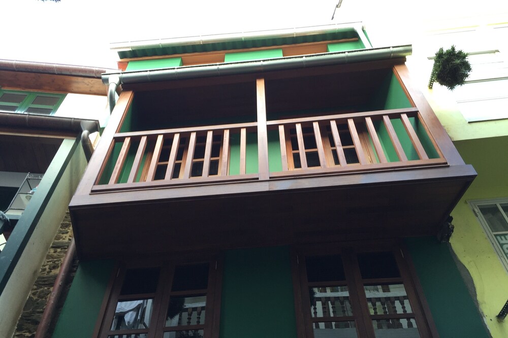 Nice house for 4 people in the Historic District very close to the beach