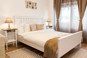 1 Schlafzimmer, Schreibtisch, Bügeleisen/Bügelbrett, kostenloses WLAN
