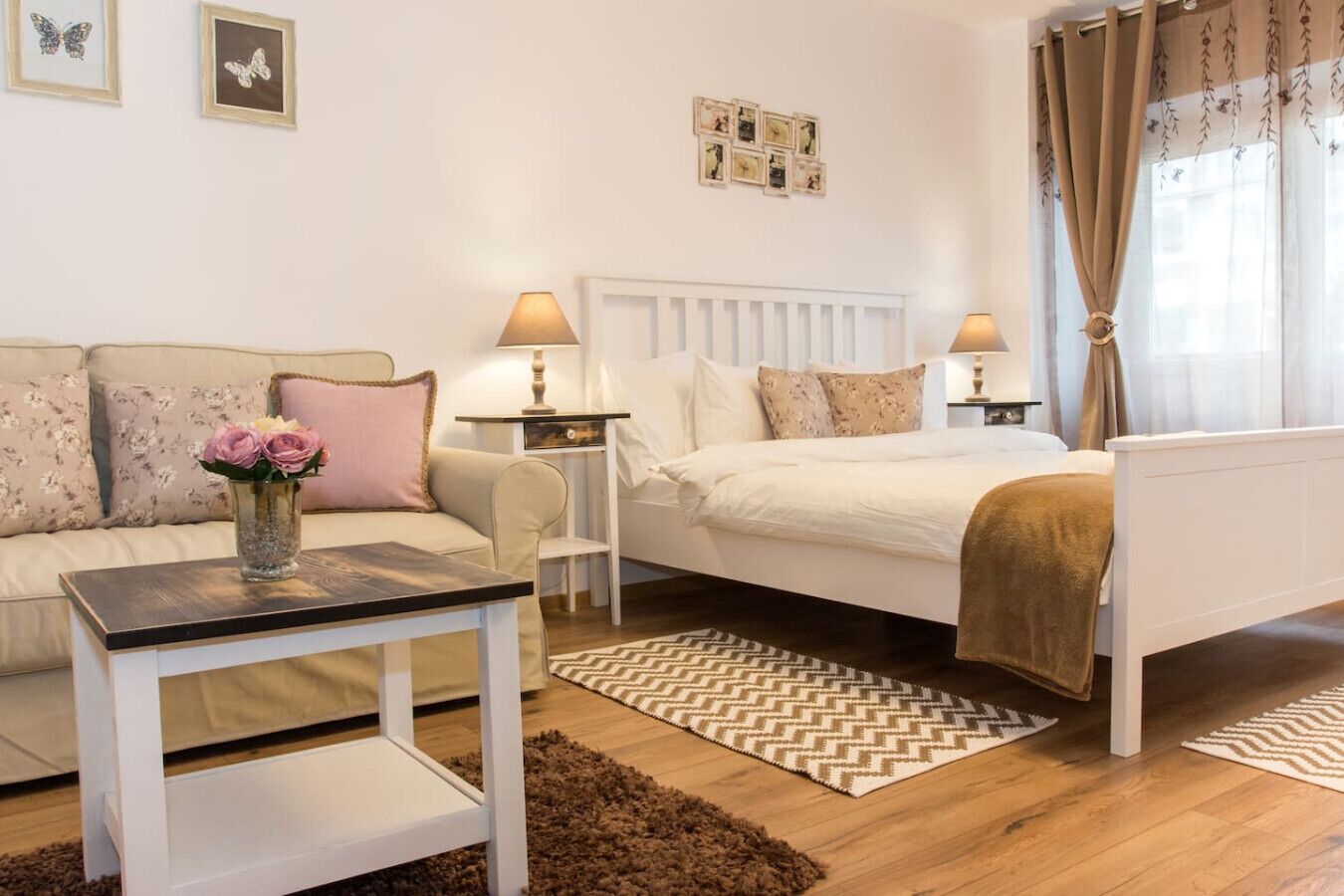 1 bedroom, desk, iron/ironing board, WiFi