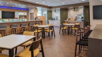 Petit déjeuner continental compris tous les jours