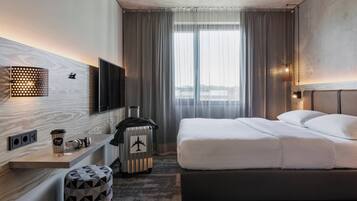 Zimmer, 1 Queen-Bett, Nichtraucher | 1 Schlafzimmer, Zimmersafe, Schreibtisch, Bügeleisen/Bügelbrett