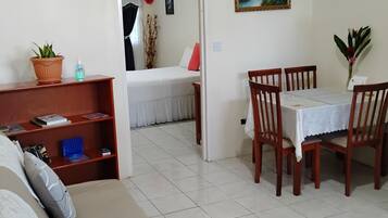 Comfort Double Room, 1 Double Bed, Non Smoking, Mountain View (#7) | In-room dining