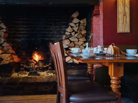 Free daily full breakfast . The Bell Inn