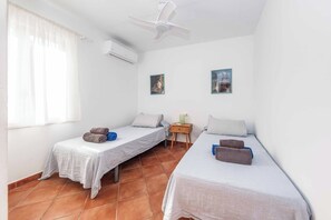 3 soverom, wi-fi og sengetøy