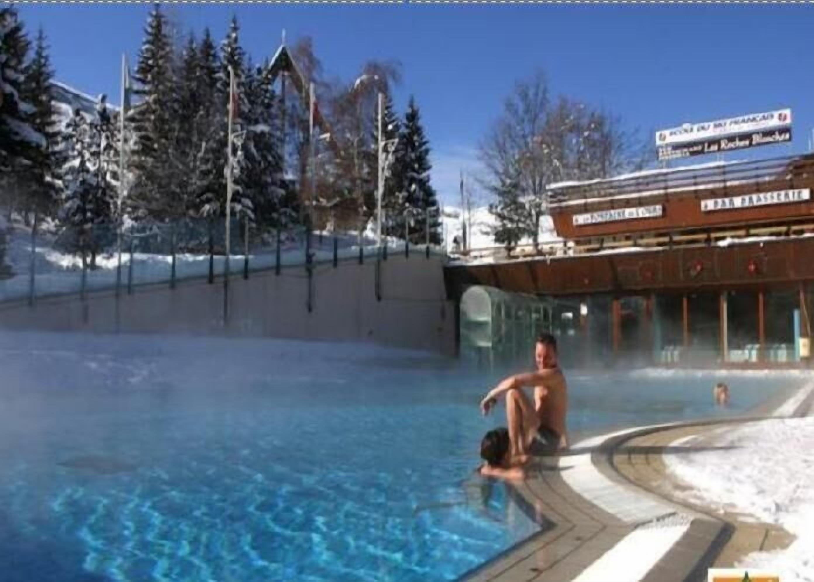 Piscine extérieure, piscine chauffée