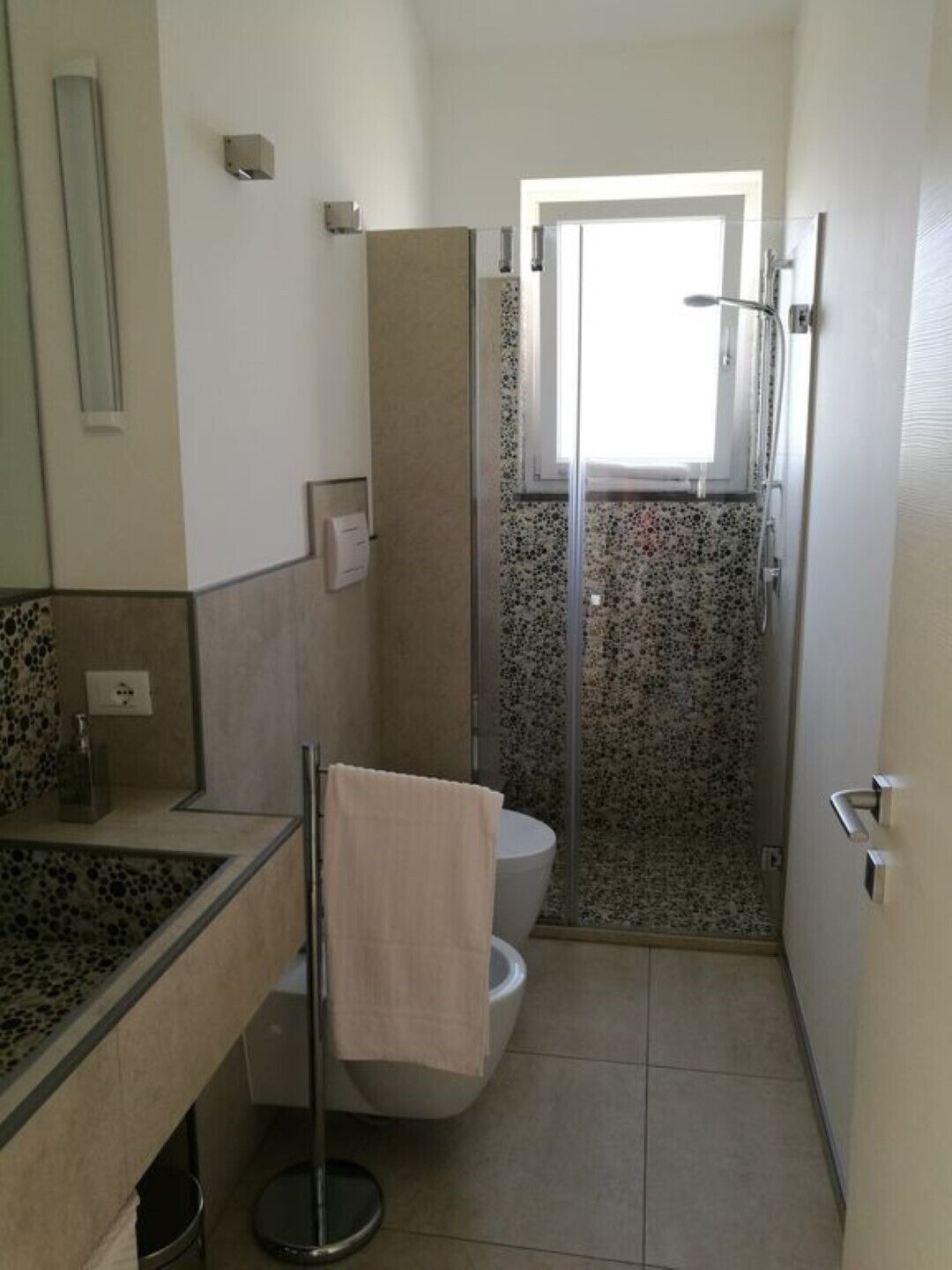 Seafront Villa "The Cliff"