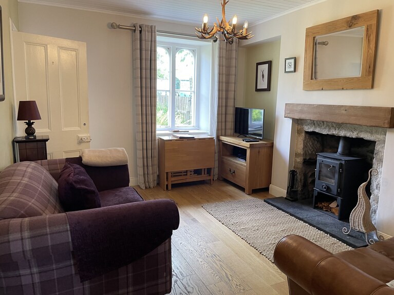 Pet Friendly Cottage - Loch Ness