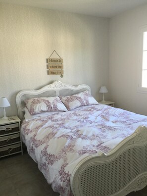 3 Schlafzimmer, Bügeleisen/Bügelbrett, WLAN, Bettwäsche