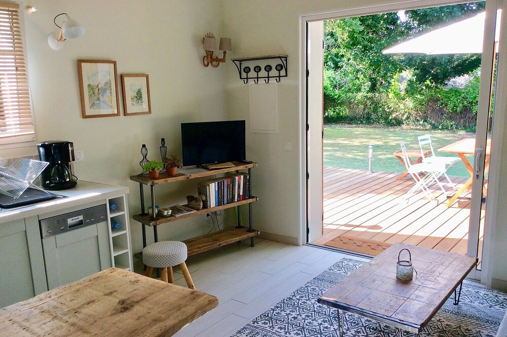 Little charming house, 2/3 people, close to the lake
