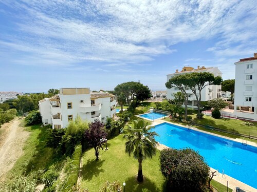 Spacious 3-bedroom apartment - Calahonda, Mijas Costa