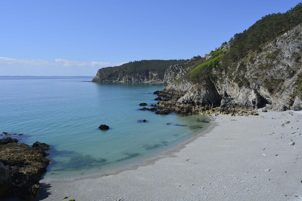 On the beach - Very nice sea view for this south-facing apartment (Crozon)