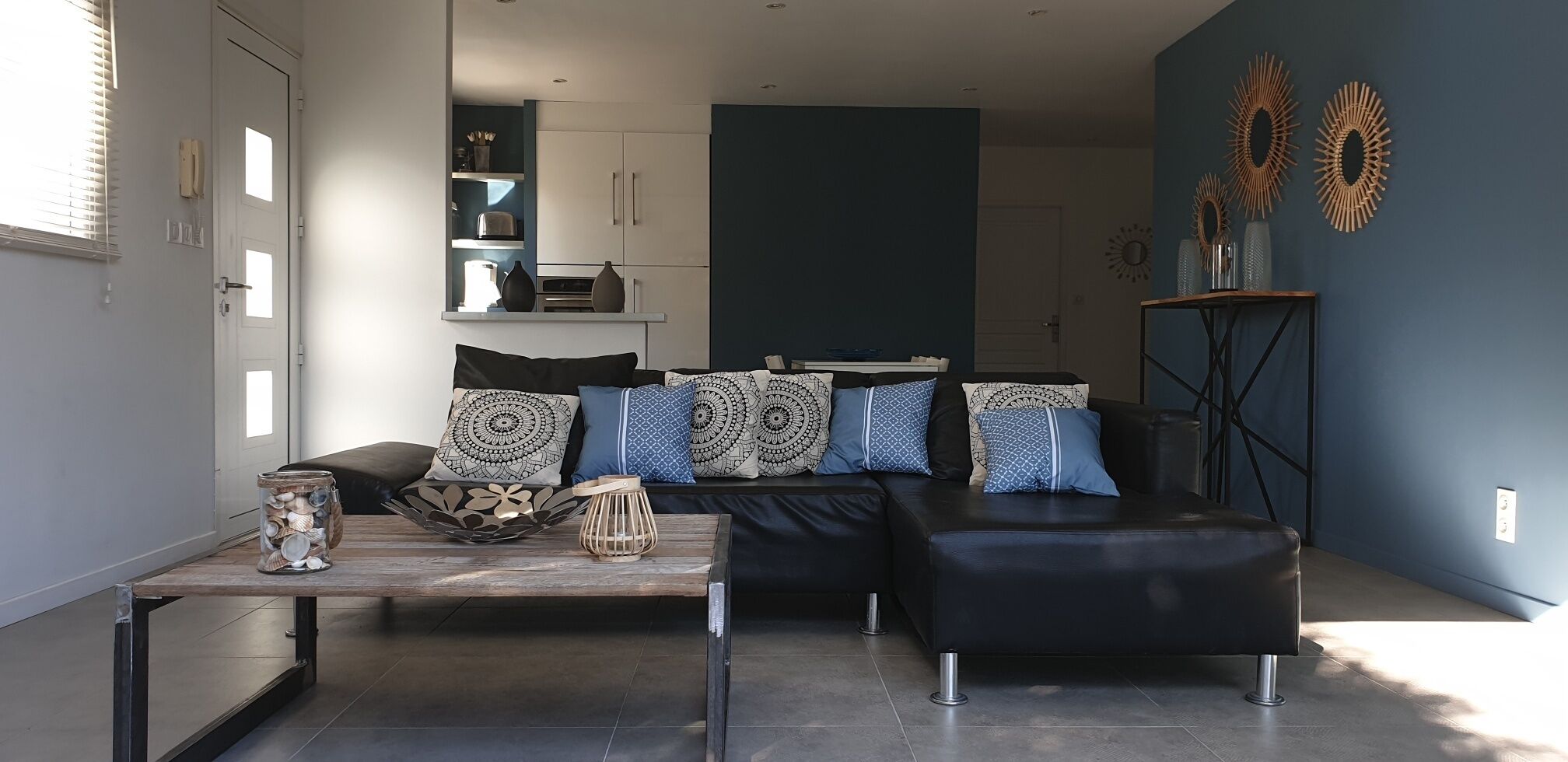 Villa 300m beach- Pool-air conditioning -8 bike-wifi-garden -Rooftop with view