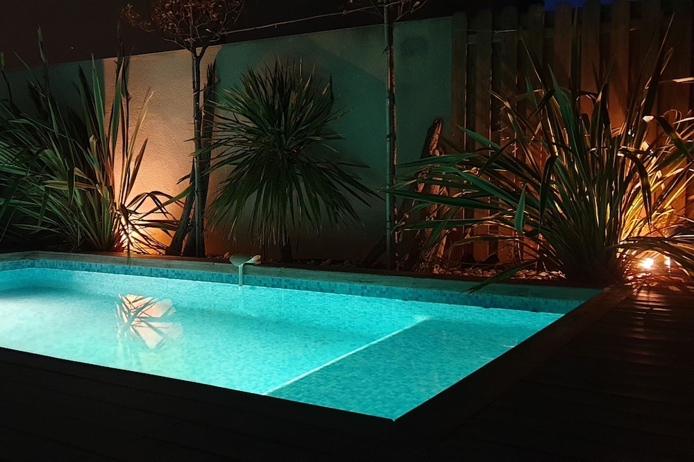 Villa 300m beach- Pool-air conditioning -8 bike-wifi-garden -Rooftop with view