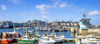 Seaside chalet on the landing beaches, indoor heated pool