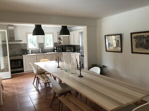 Dining - Magnificent property comprising house with heated swimming pool and sheepfold (Bonnieux)