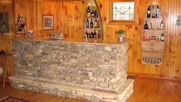 Bar (en la propiedad)