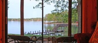 Mountain Style Log Home Main Channel/Patio/Fire Pit/Lake Equipment Rental/Dock