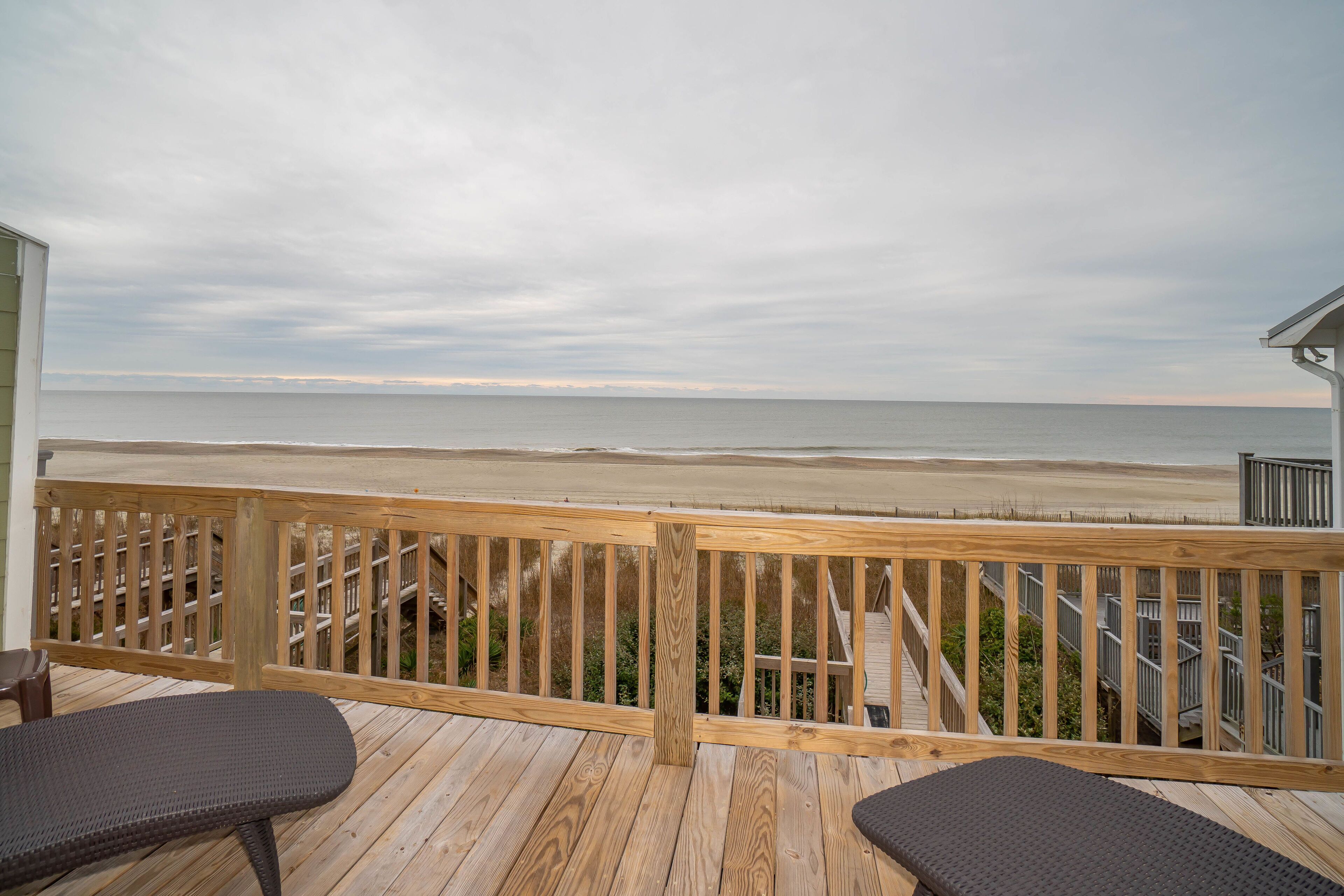 "Sundance Kids" - Oceanfront Duplex, 3 Bedrooms / 3 Bathrooms