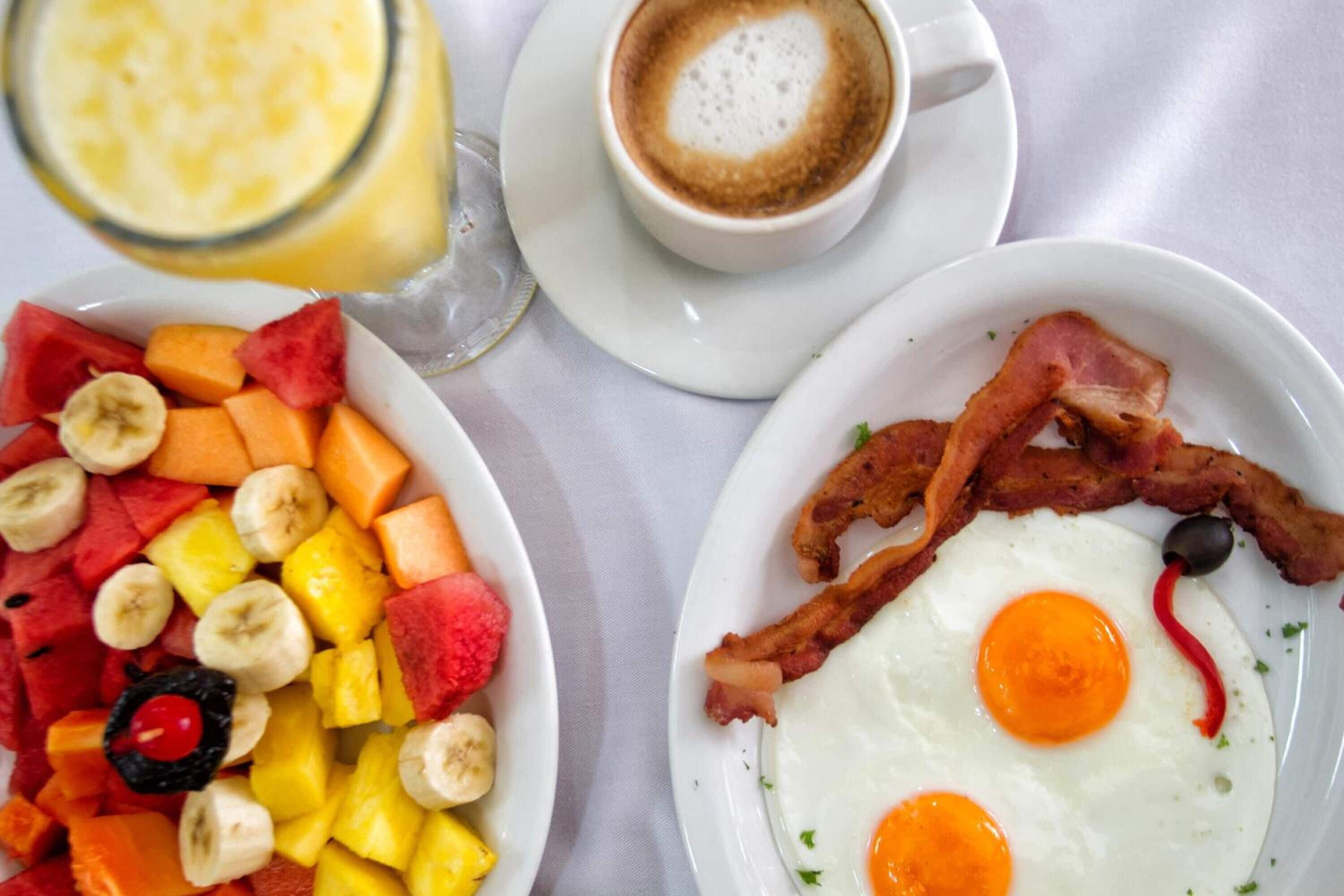 breakfast, lunch and dinner served