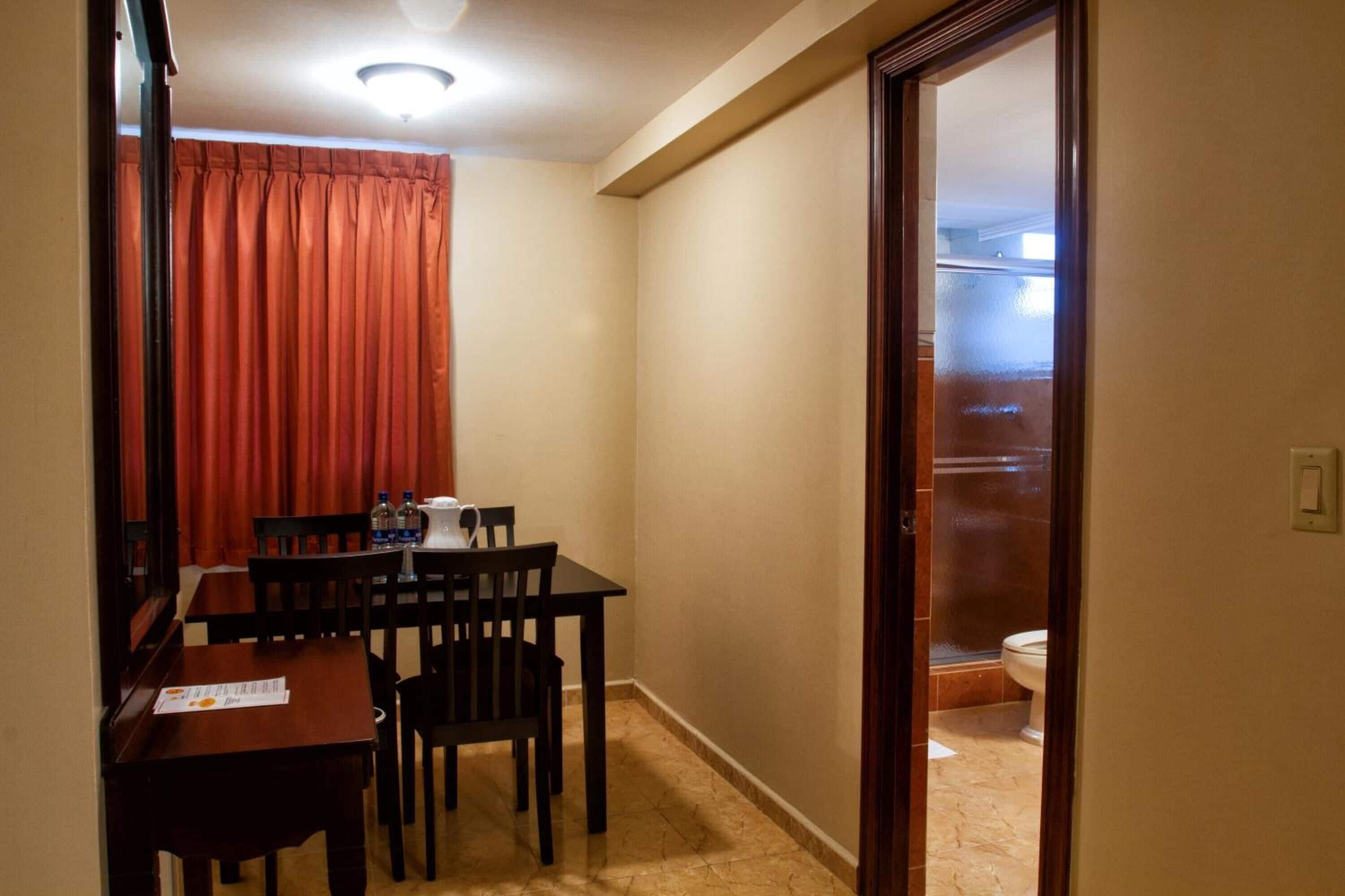 breakfast, lunch and dinner served