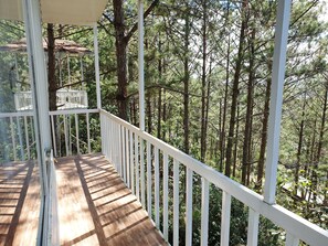 Property grounds - Romantic Treehouse Queen Bed, Balcony (Tp. Đà Lạt)