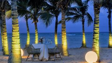 Private beach, beach cabanas, sun loungers, beach umbrellas