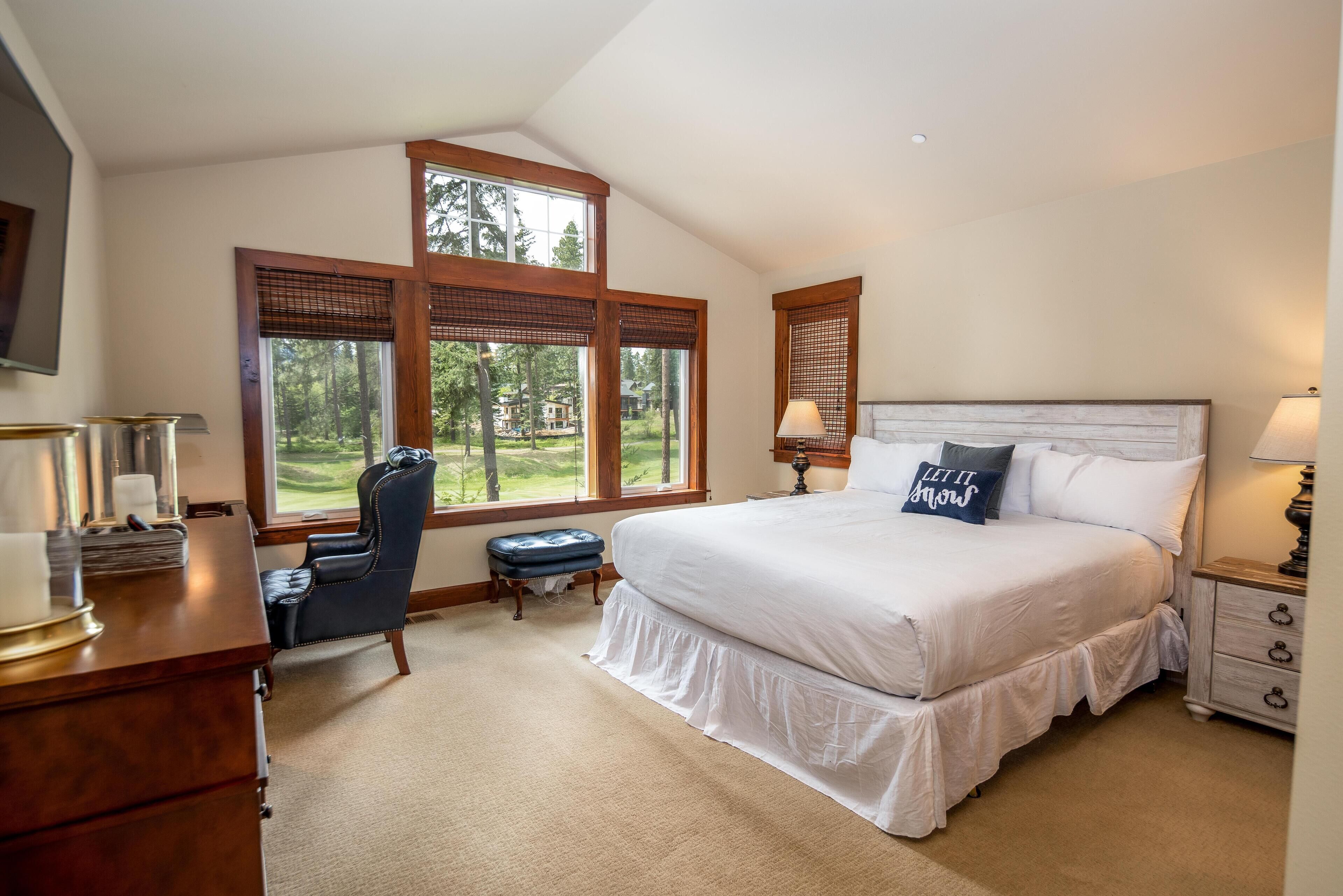 Suncadia 4-Bedroom Home Walking Distance to Swiftwater