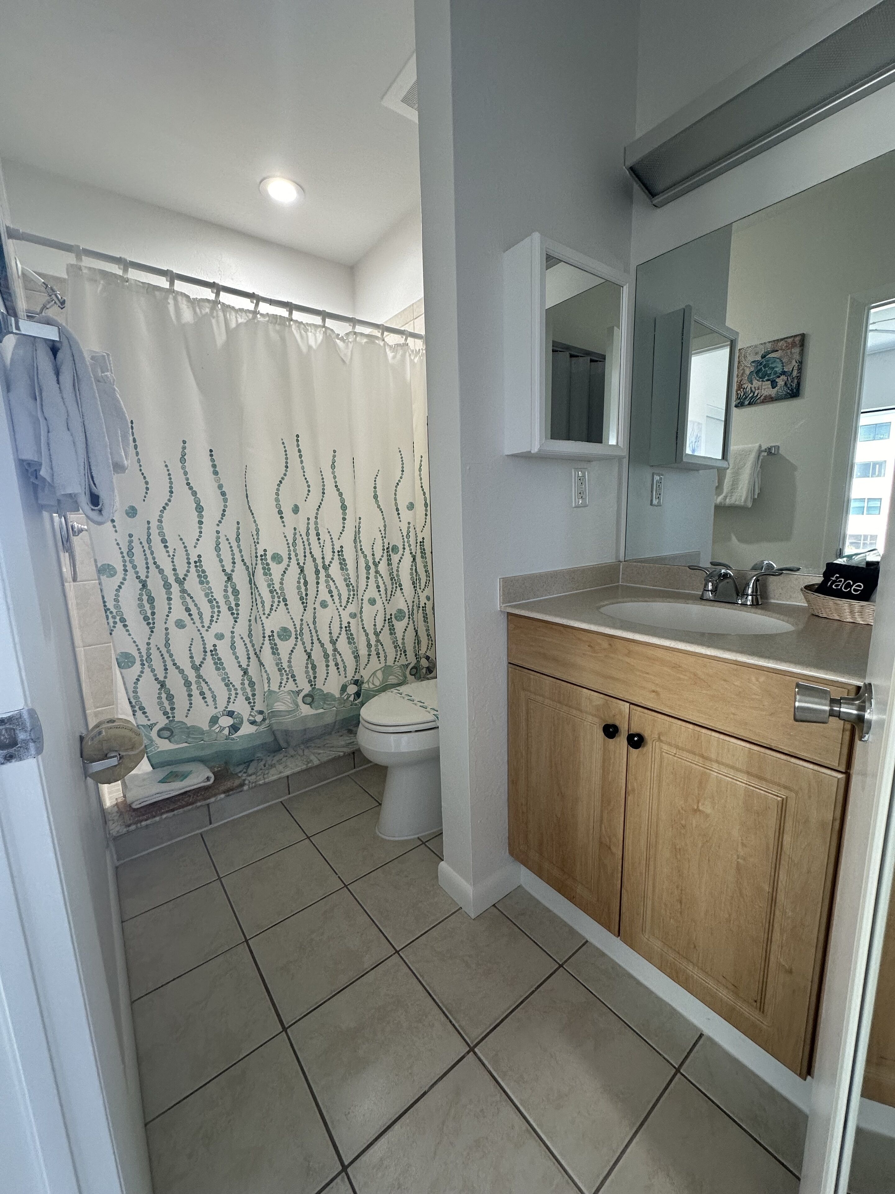 m Tropical paradise, quiet beach; ocean front views & spectacular family  resort