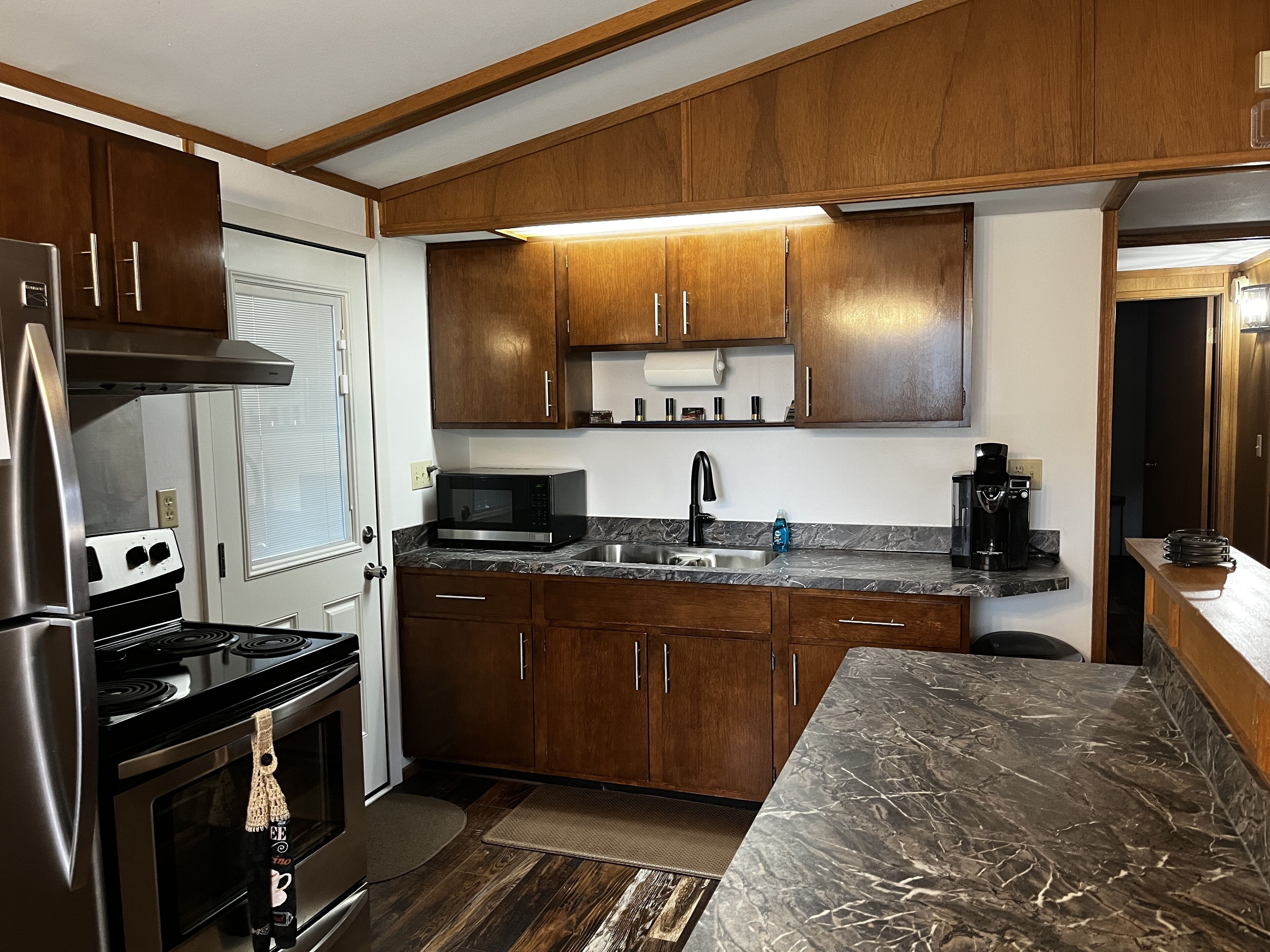 Rock's Retreat at Terry Peak, WiFi & Hot Tub