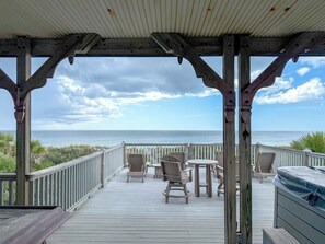 Terrace/patio - Gulf Front-New Orleans on the beach! Hot Tub,direct beach walkover-NEW SPECIALS! (Port St Joe)